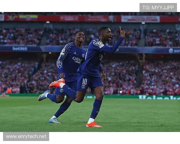 巴黎小胜阿森纳占先机 1-0力克对手晋级决赛在望